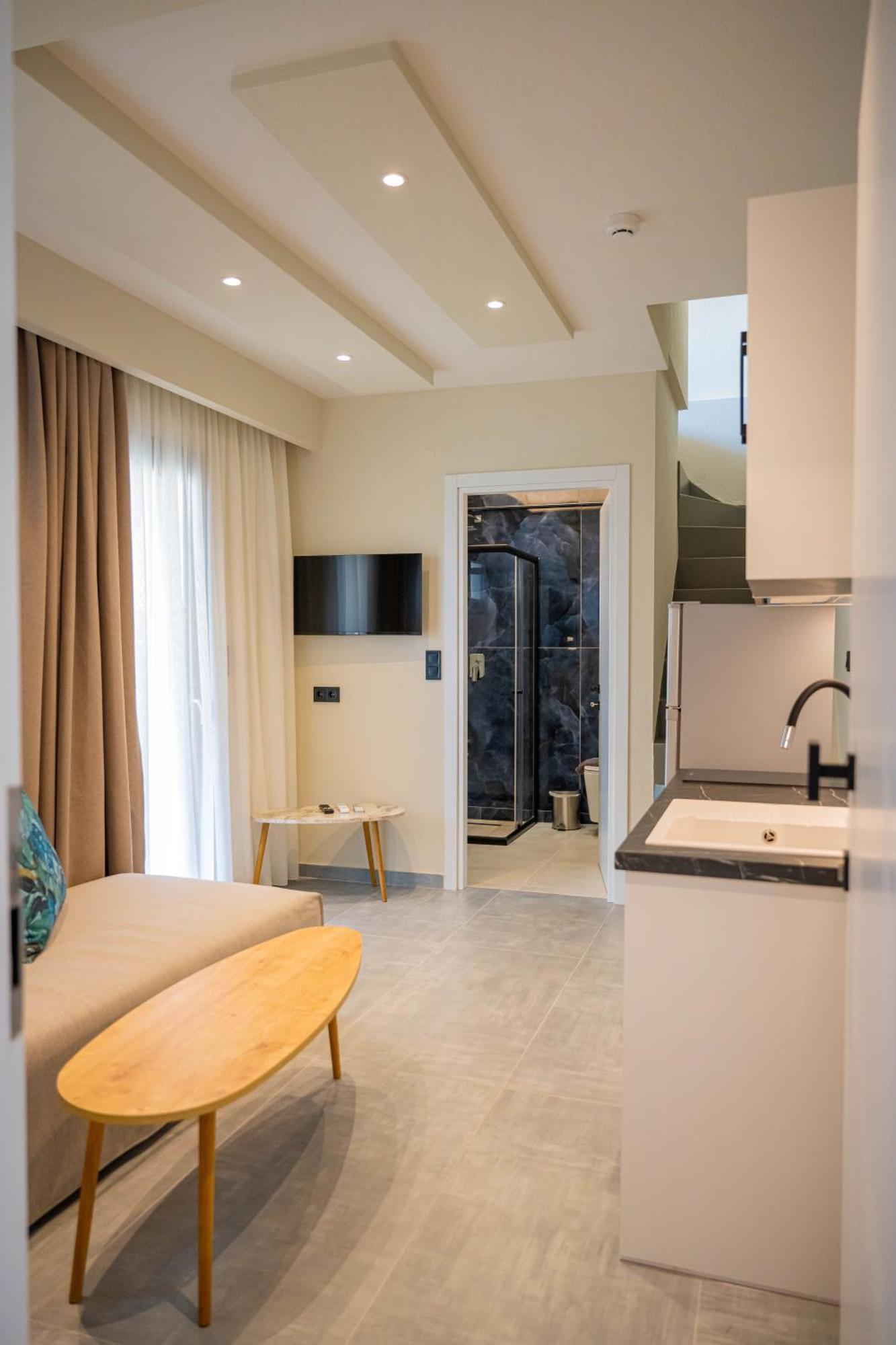 Fay Suites Flogita Exterior photo
